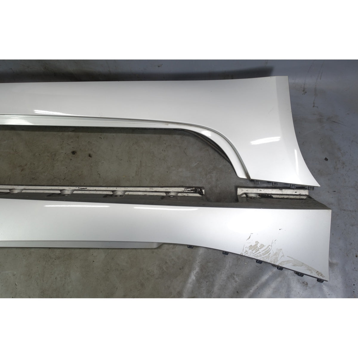 BMW Z4 E85 E86 Side Skirt Rocker Panel Pair Titanium Silver 354 2003-2008 OEM