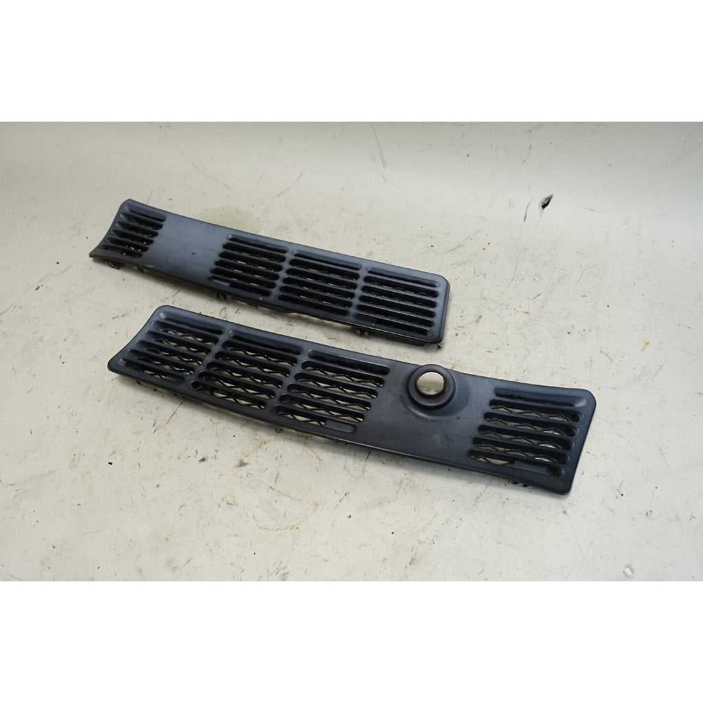 1984-1993 BMW E30 3-Series Air Inlet Cowl Hood Intake Grille Pair Left Right OEM