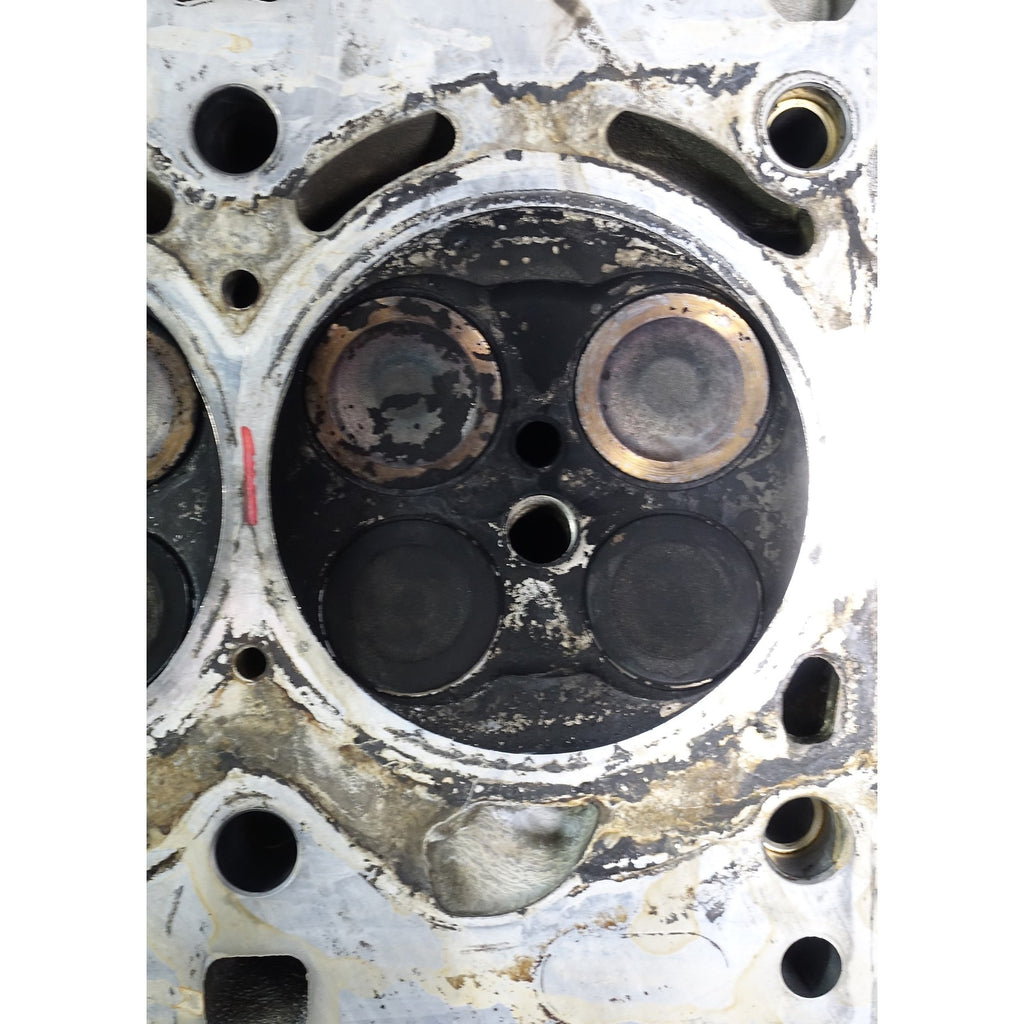 Damaged BMW N54 3.0 Twin Turbo Cylinder Head with Valves 335i 2007-2013 OEM
