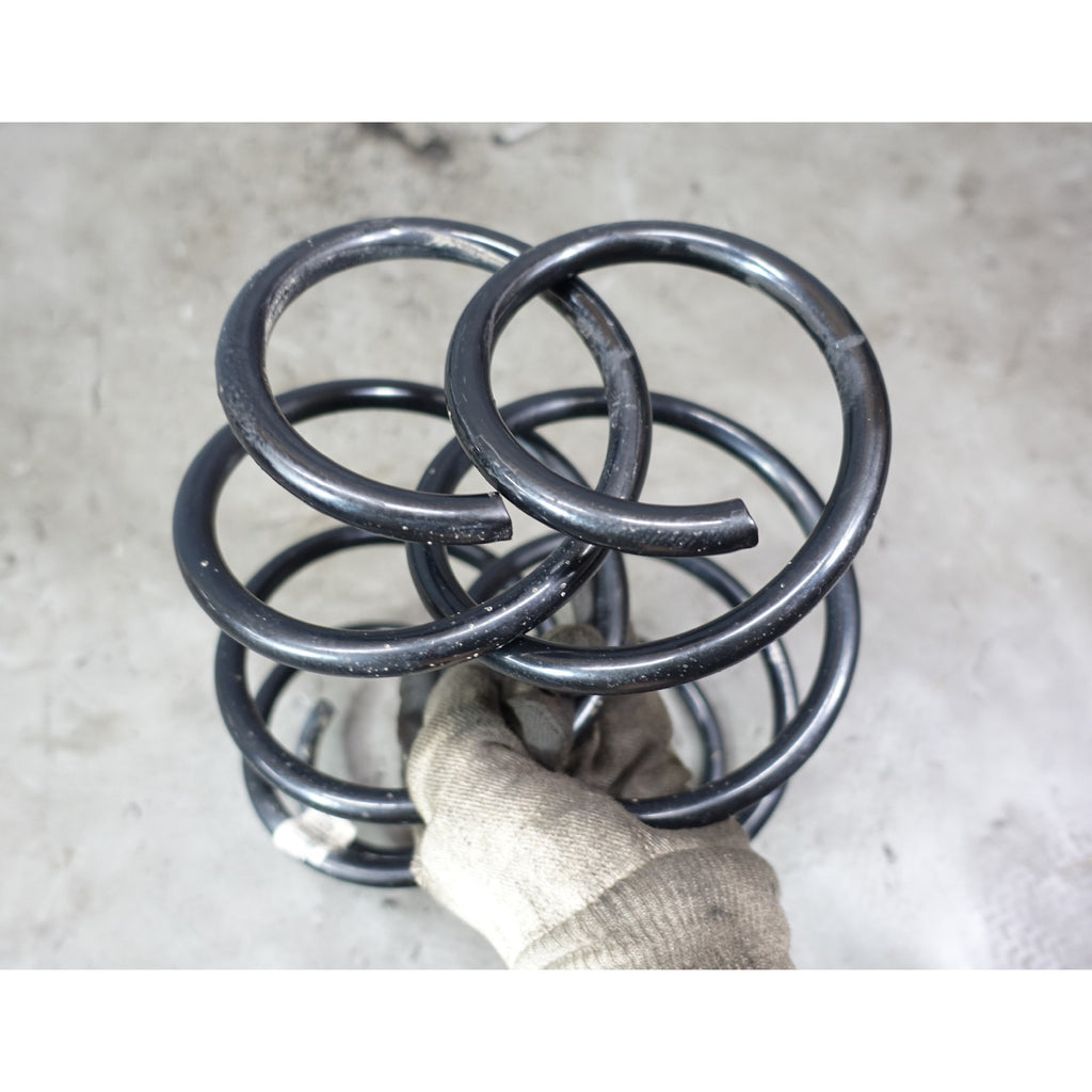 2014-2015 BMW F30 F31 328d xDrive Factory Front Axle Coil Spring Pair Left Right
