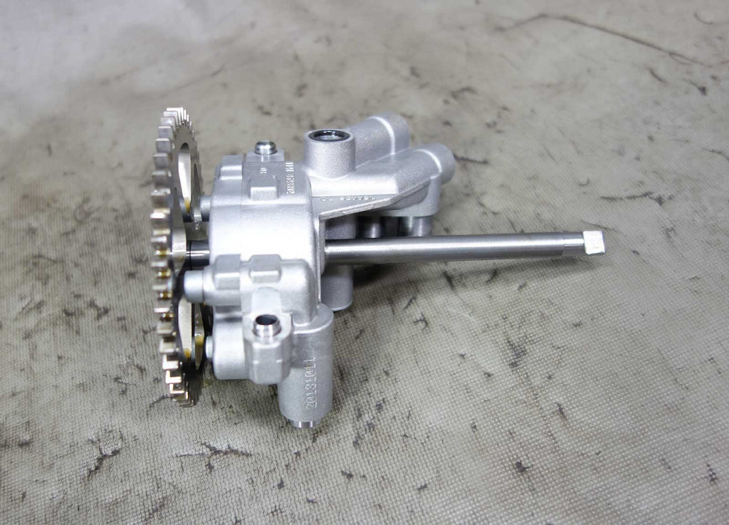 2014-2017 BMW i01 i3 Rex Range Extender Gas Engine Oil Pump Sump Drive OEM