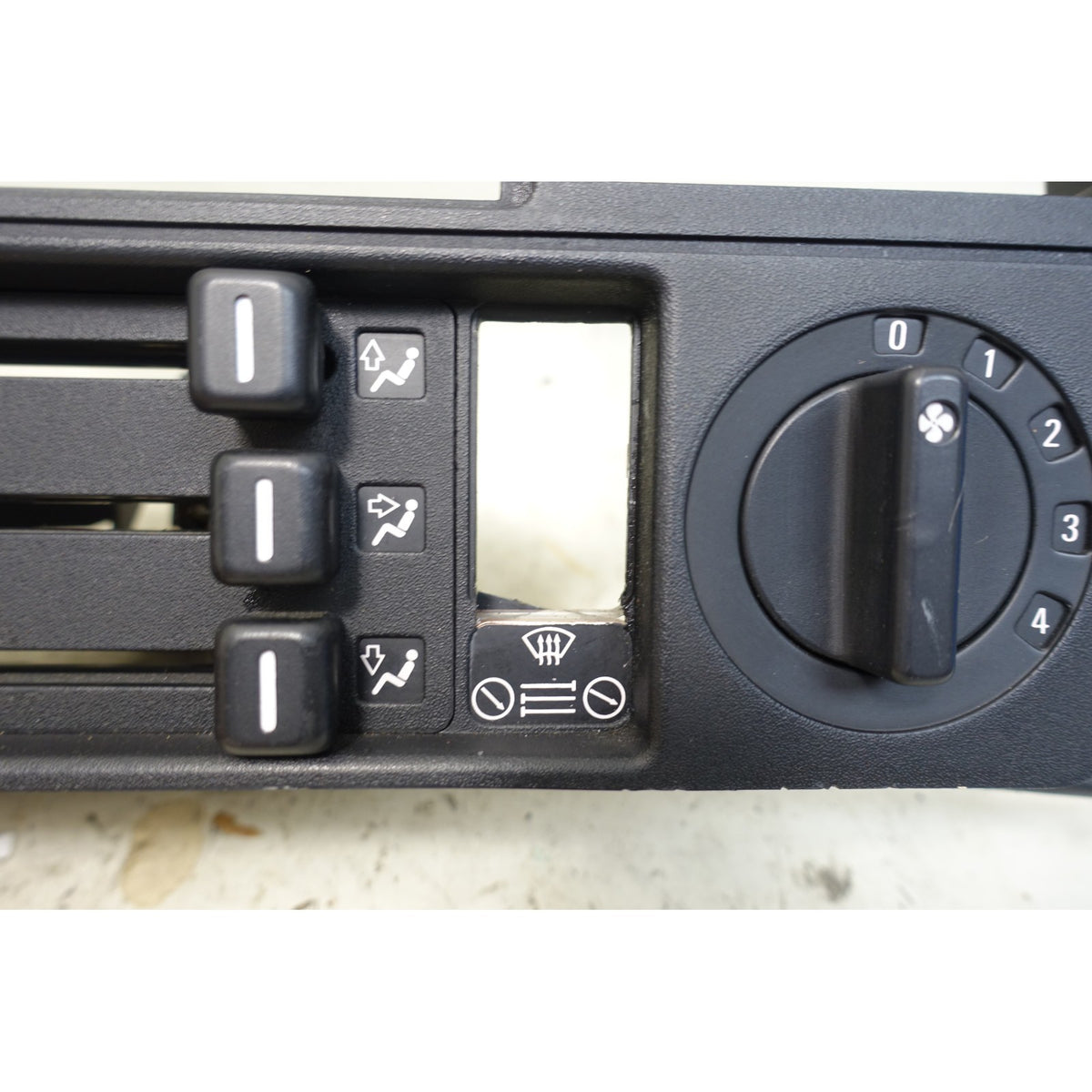 Damaged 1984-1991 BMW E30 Radio HVAC Climate Control Surround Trim Face Panel OE