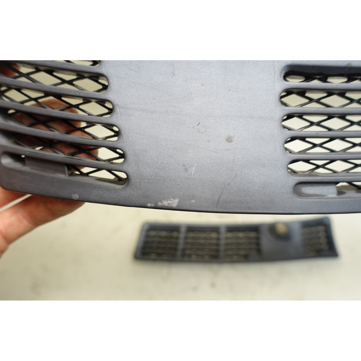 1984-1993 BMW E30 3-Series Air Inlet Cowl Hood Intake Grille Pair Left Right OEM