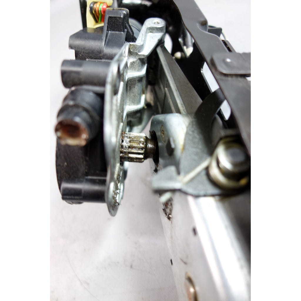 Damaged 1994-1999 BMW E36 3-Series Convertible Folding Top Compartment Lid Motor