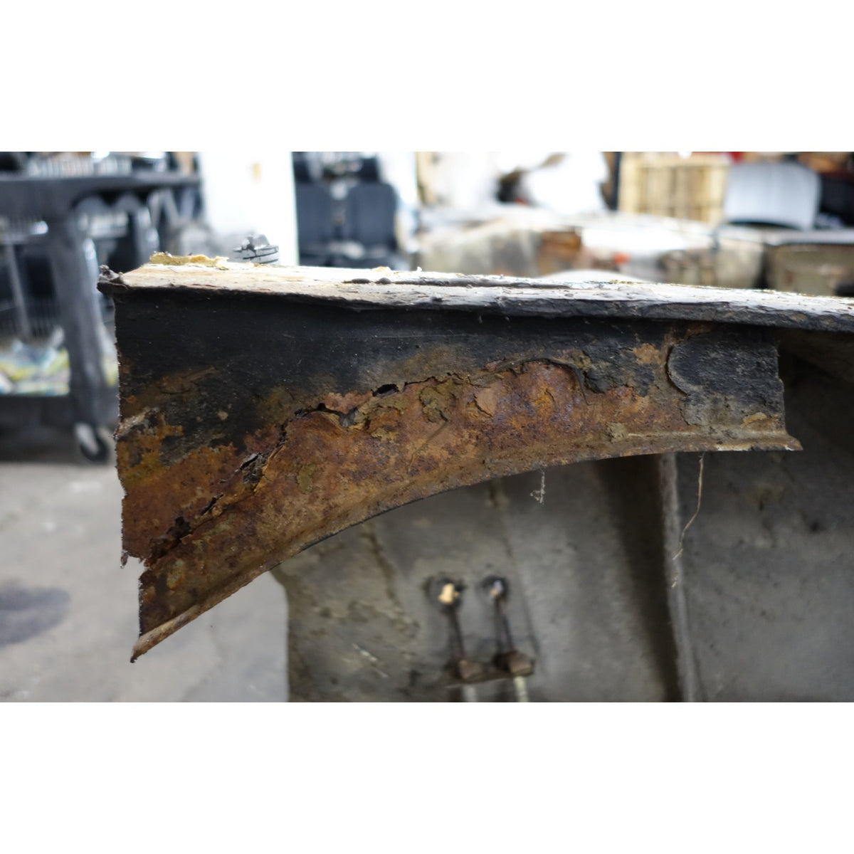 69-76 BMW E3 Sedan Front End Clip Frame Rail Section Cut *Pick Up Only*