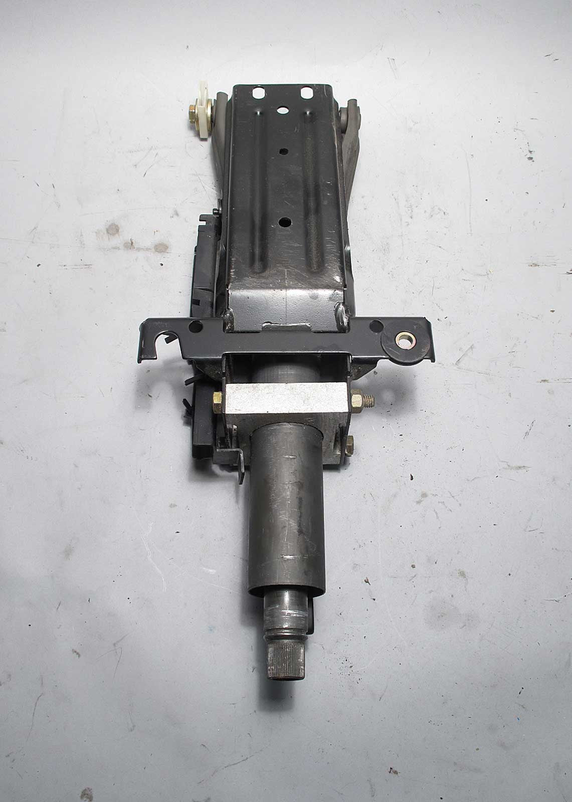1991-1995 BMW E34 5-Series Manuallly Adjustable Steering Column Assembly USED OE