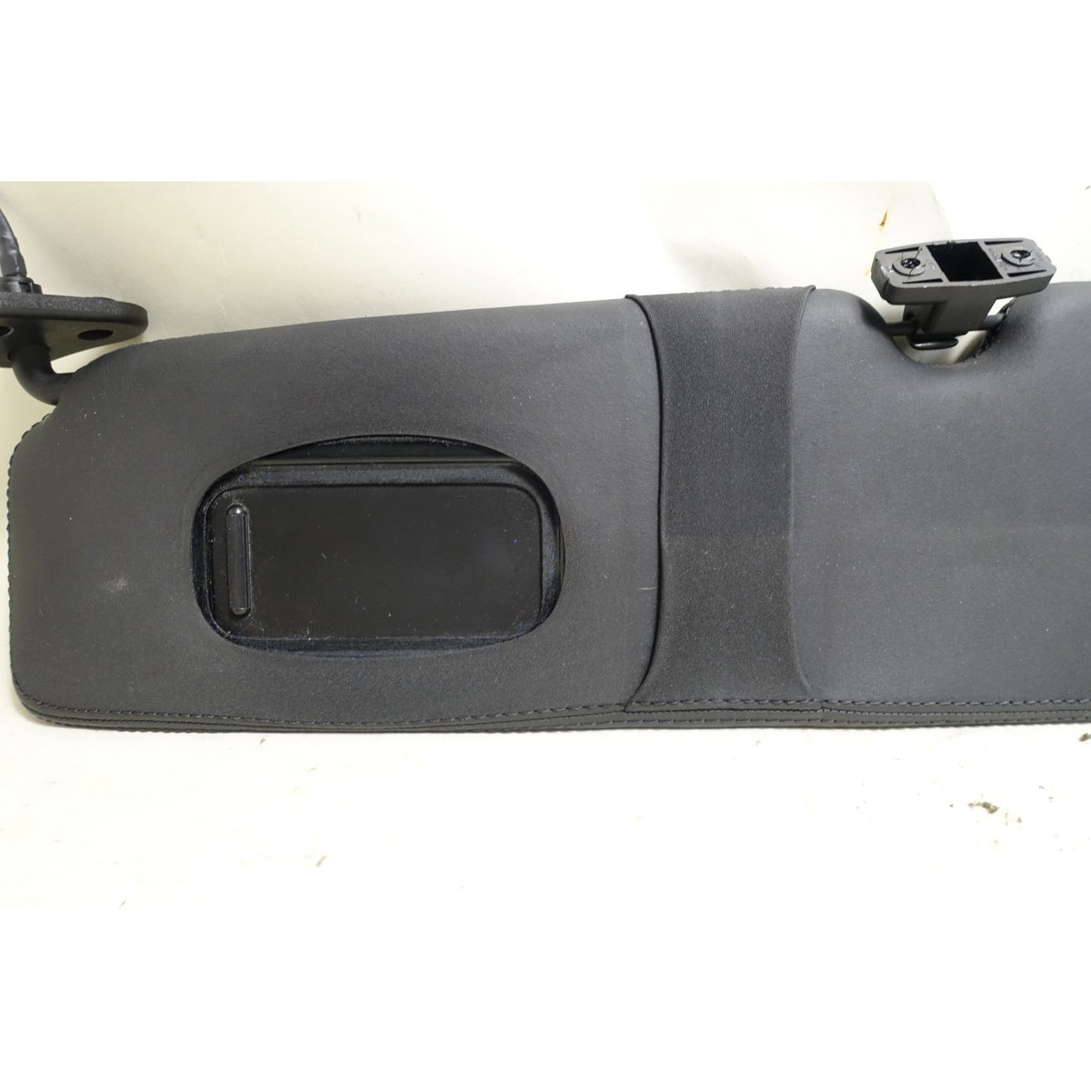 Damaged 2006–2010 BMW E64 650i M6 Convertible Sun Visor Pair Black Leather OEM