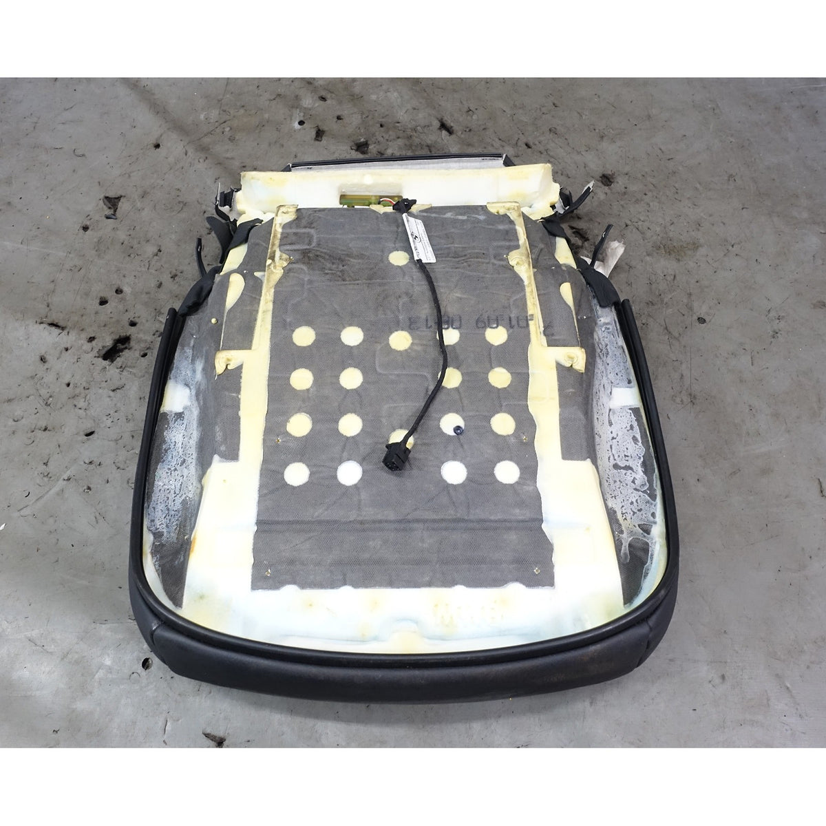 09-12 BMW E90 E91 3-Series Front Seat Bottom Black Leather Occupancy Sensor OEM