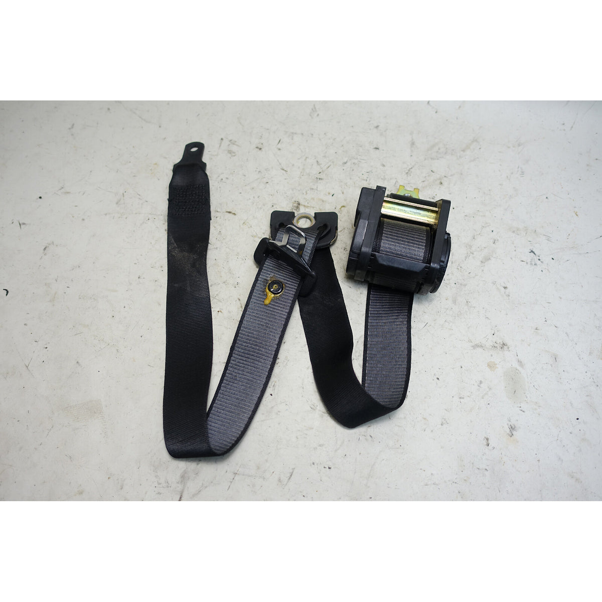 1989-1992 BMW E34 5-Series E32 Right Front Upper Seat Belt Strap Slate Grey OEM