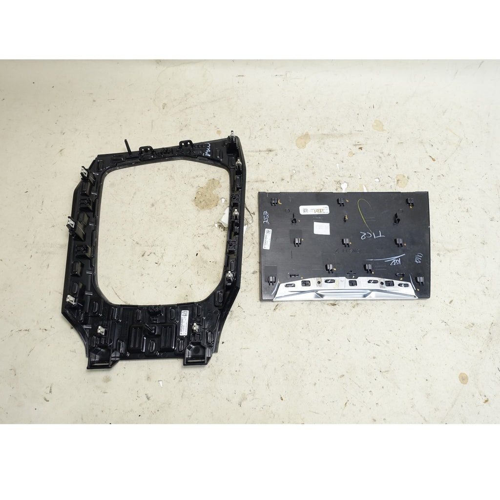 Damaged 19-25 BMW G20 3-Series G22 G23 Center Console Ash Grain Trim Covers OEM