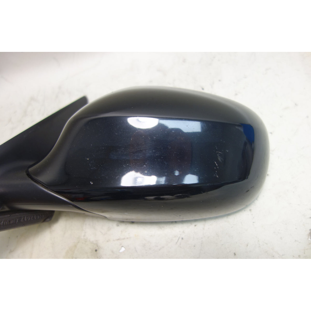Damaged 2009-2011 BMW E90 E91 3-Series 4dr Left Out Power-Fold Side Mirror Black