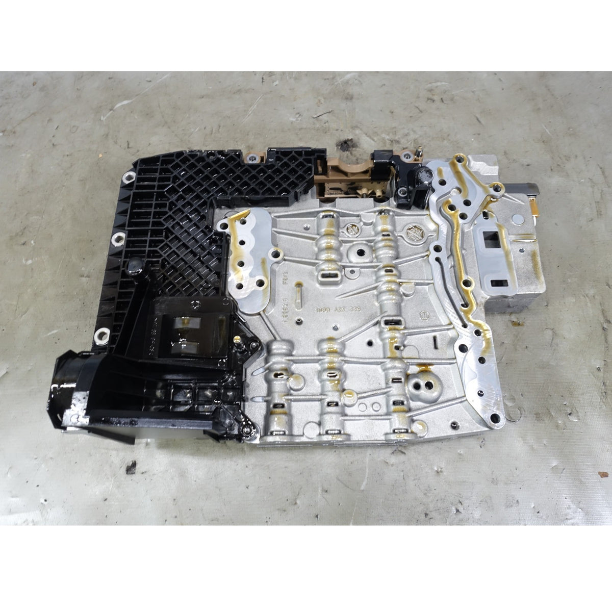 BMW E60 550i E63 650i E70 35d Automatic Mechatronics Valve Body 2007-2013 OEM
