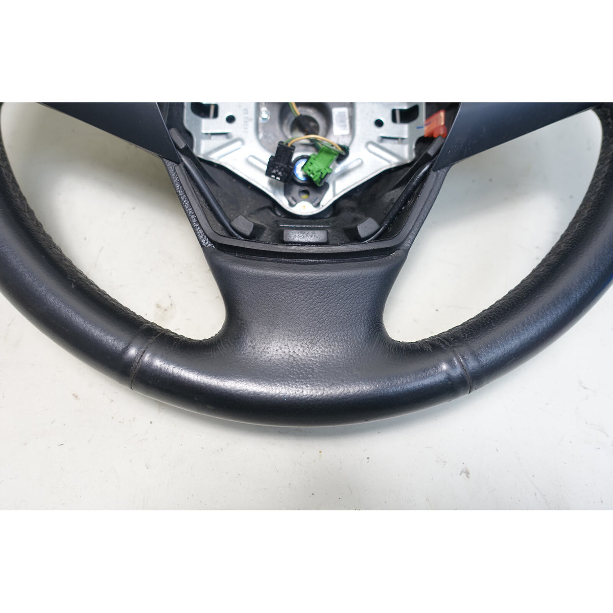 2010-2013 BMW E70 X5 SAV Factory Leather Steering Wheel w Multifunction Buttons