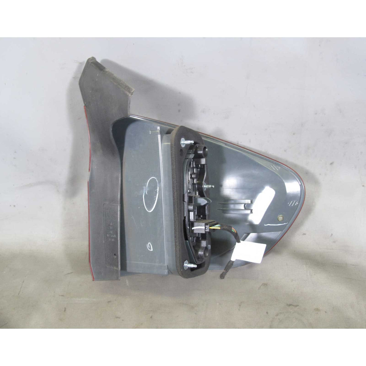 2011-2013 BMW E70 X5 SAV Left Rear Outer Tail Light Lamp Genuine USED OEM