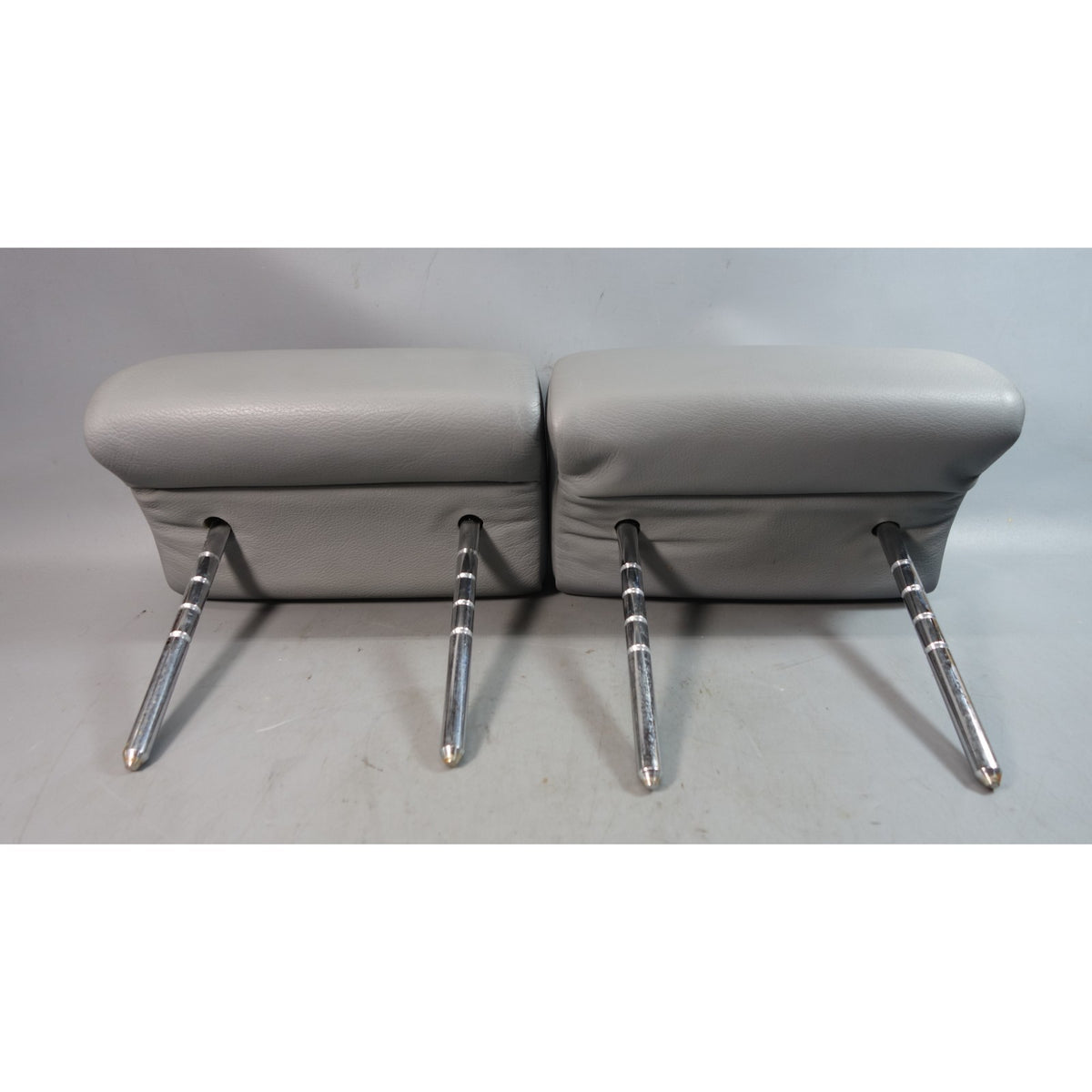 99-03 BMW E39 5-Series Touring Wagon Rear Seat Headrest Set Grey Leather OEM