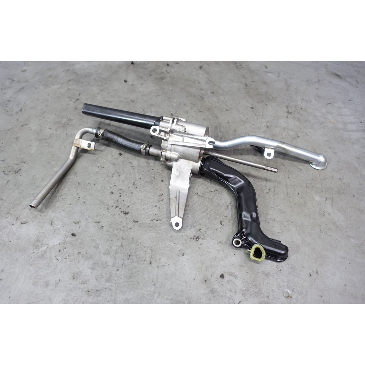 2014-2019 BMW F80 M3 F82 M4 S55 Suction Secondary Oil Lubrication Pump OEM