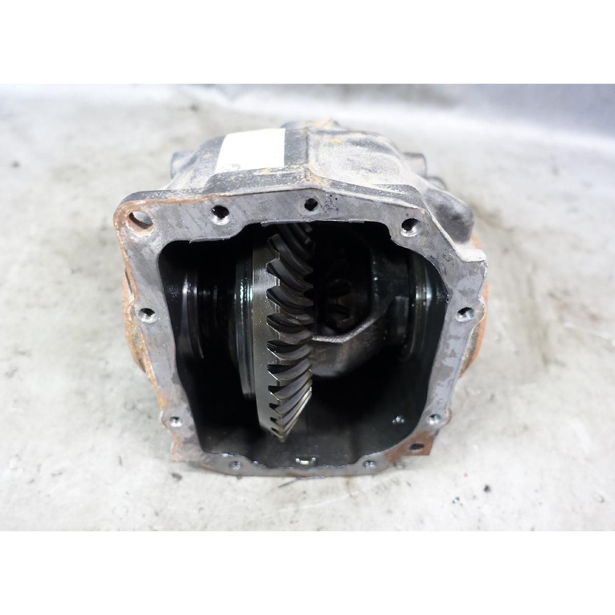 14-20 BMW F30 3-Series 4-Series Rear Final Drive Differential Carrier 2.81