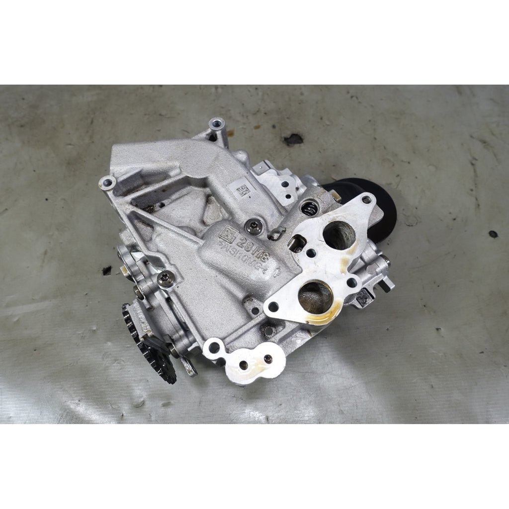 Damaged 18-25 BMW F90 M5 F91 M8 X5M S63 Engine Oil Pump w Gear OEM *FOR PARTS*