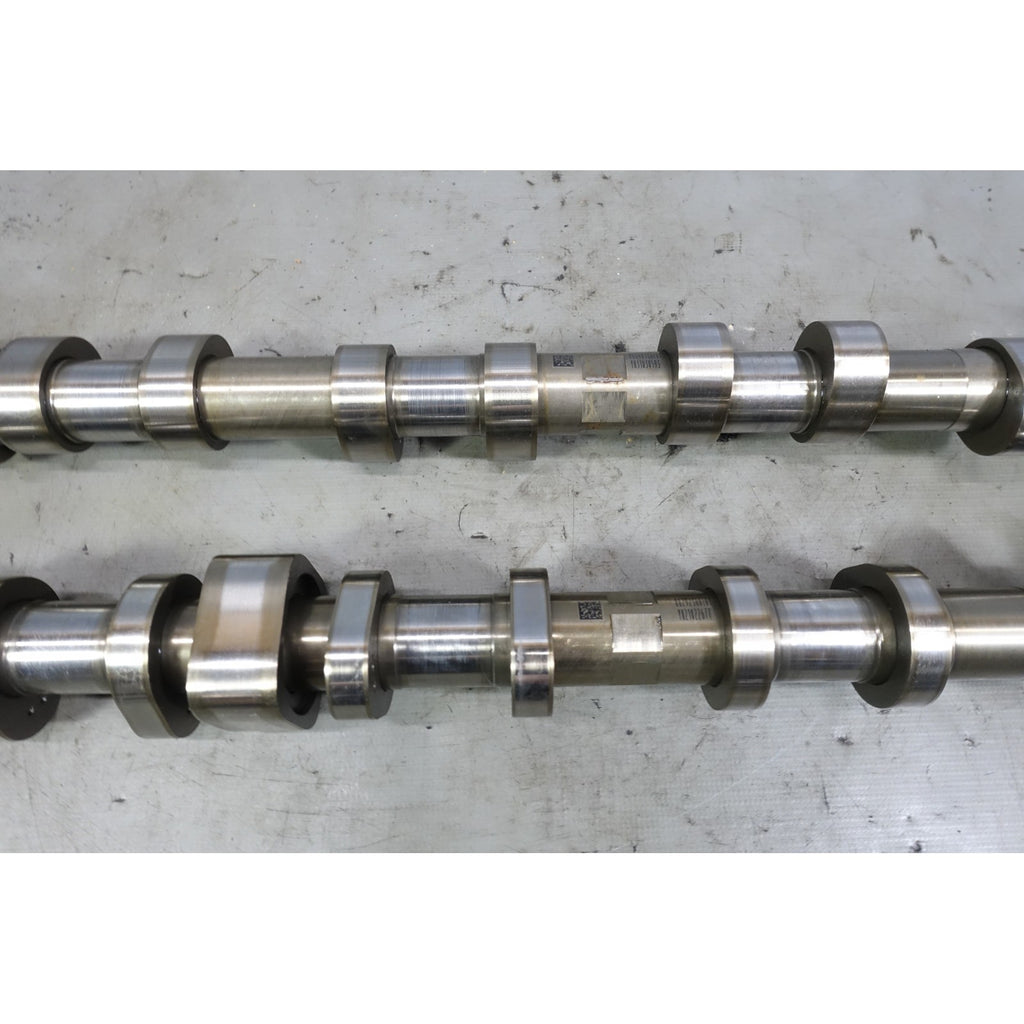 2019-2025 BMW 330i G20 530i B46 2.0L Engine Camshafts Pair Intake Exhaust OEM