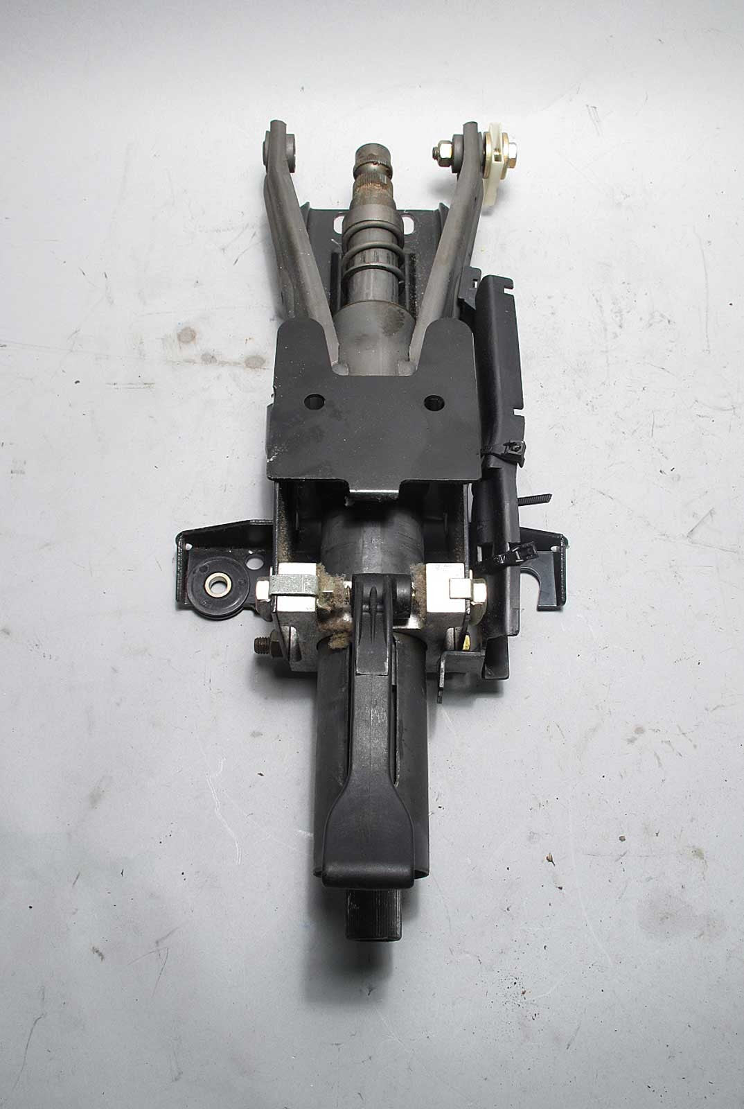 1991-1995 BMW E34 5-Series Manuallly Adjustable Steering Column Assembly USED OE