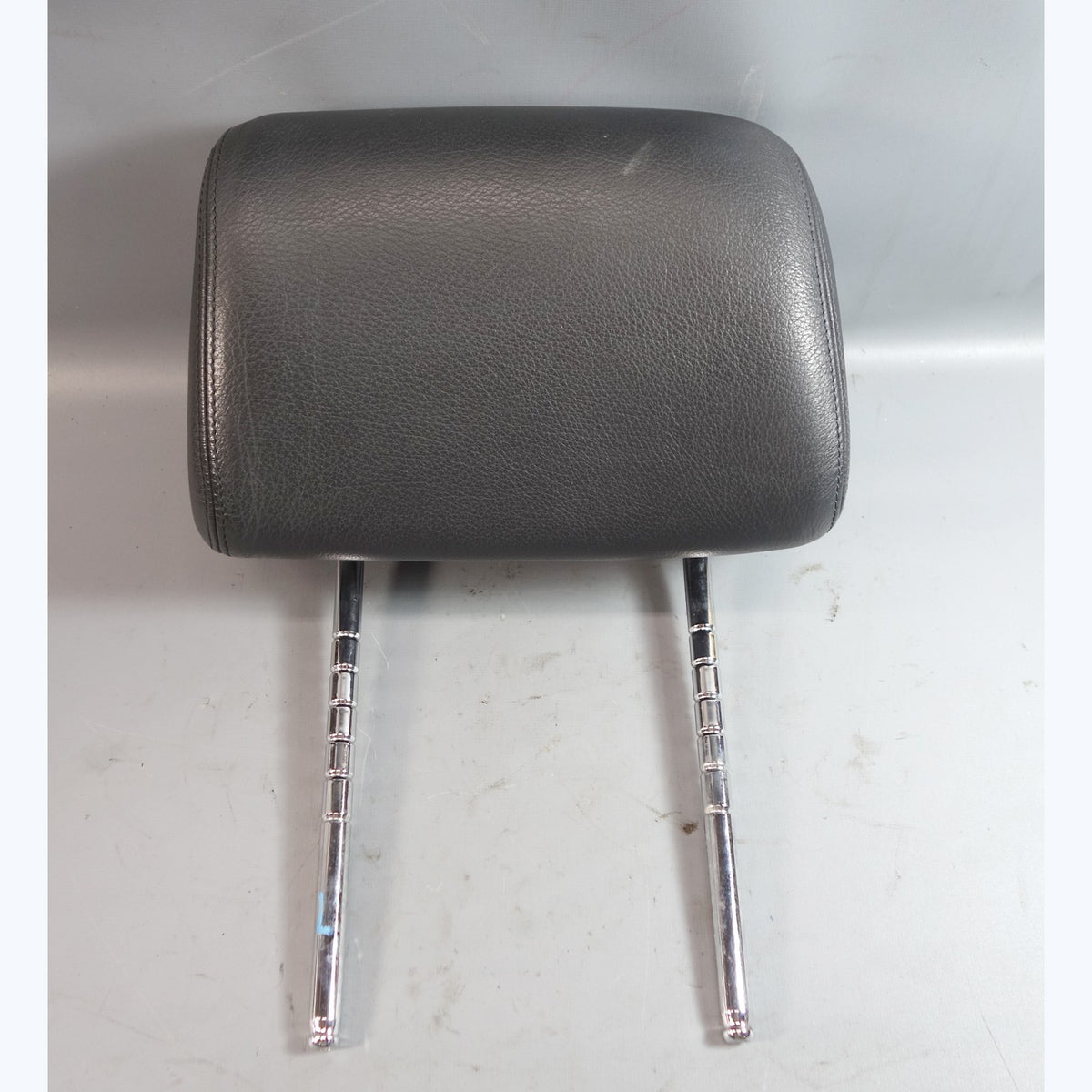 1992-1999 BMW E36 3-Series Front Basic Headrest Head Restraint Black Leather OEM
