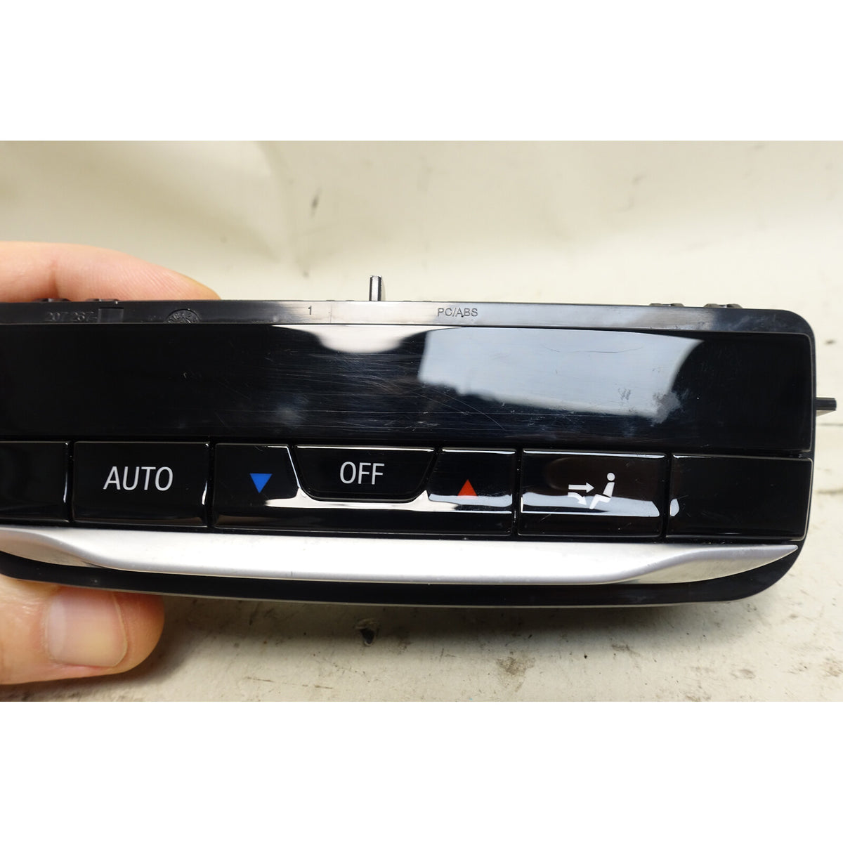 2019-2022 BMW G20 3-Series Sedan Rear Seat Climate Control Panel Interface OEM