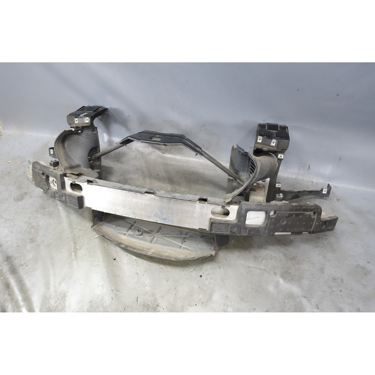 BMW E63 E64 6-Series Front Radiator Support Bumper Reinforcement 2004-2010 OEM
