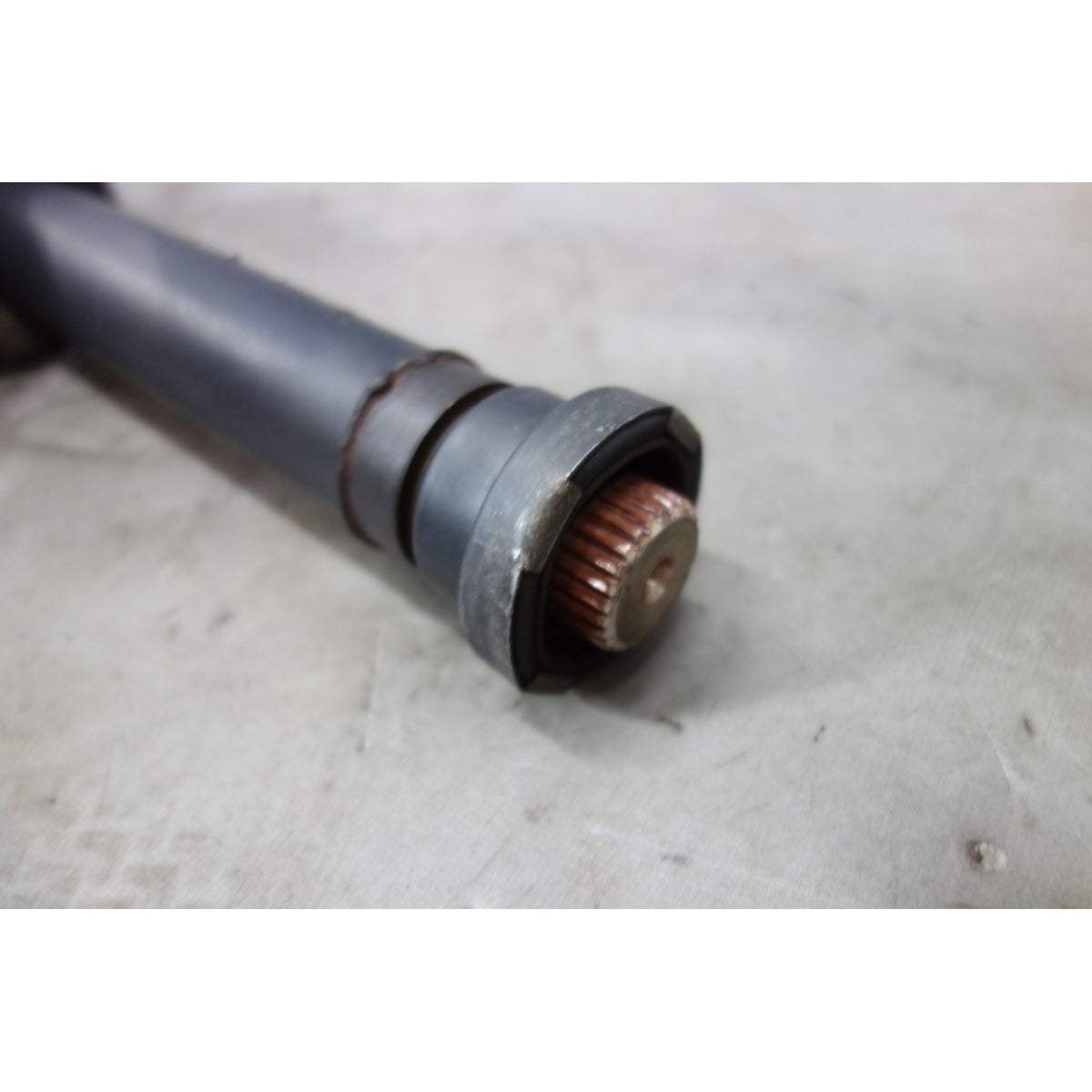 2001-2003 BMW E53 X5 SAV xDrive Front Axle Drive Propeller Shaft OEM