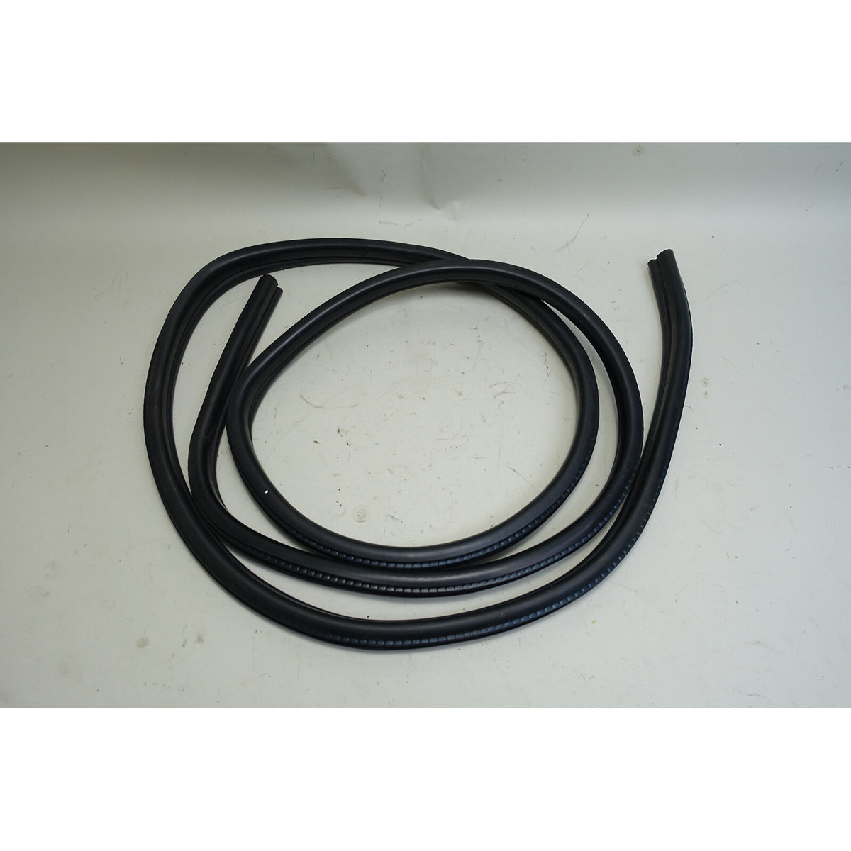 1992-1998 BMW E36 3-Series Sedan Rear Body-Side Weatherstripping Door Seal OEM