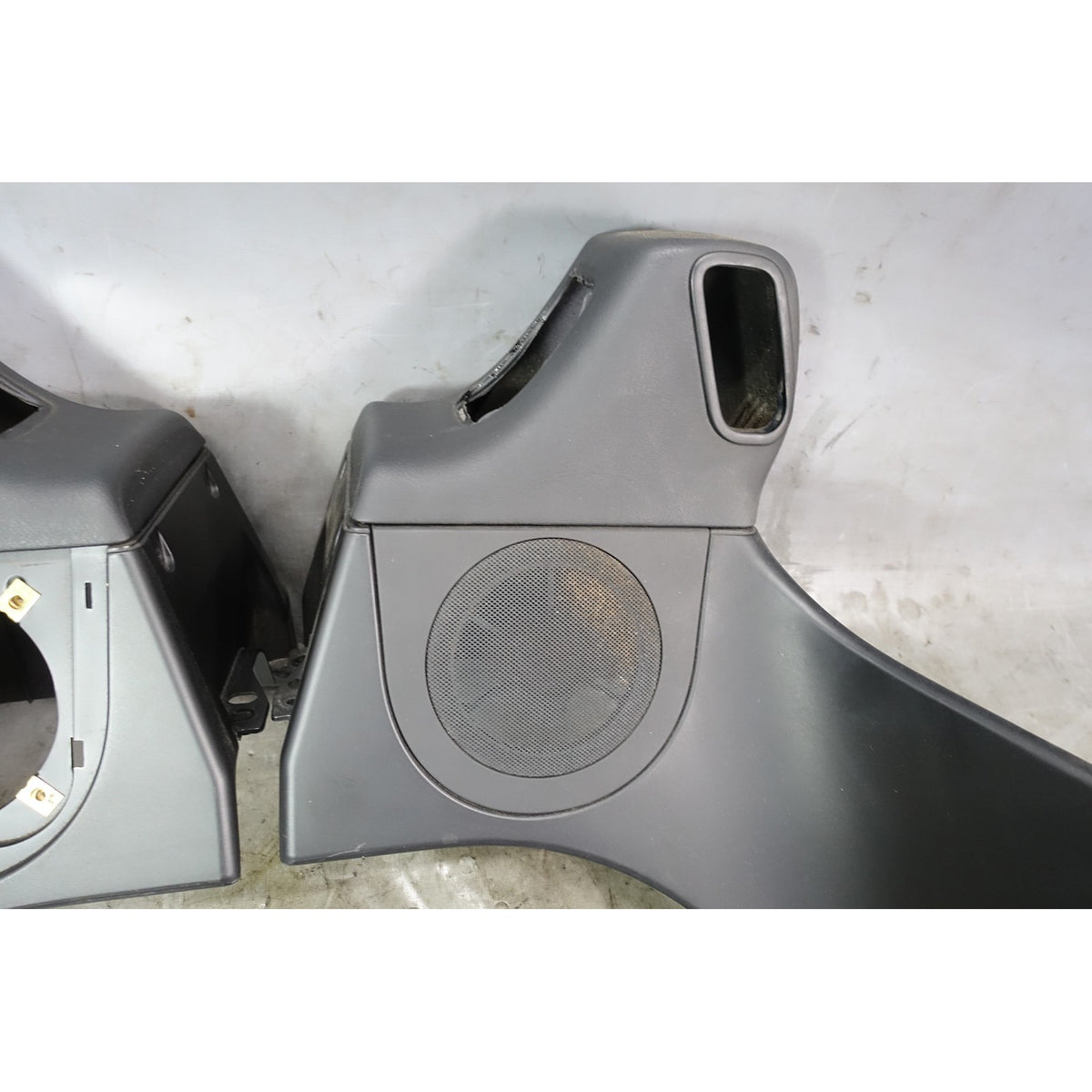 Damaged 00-02 BMW Z3 Roadster Cabrio Rear Interior Lateral Trim Panels Black OE