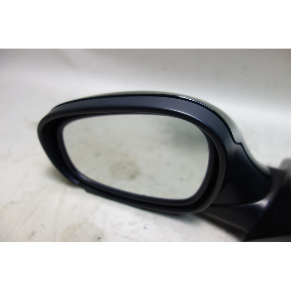 Damaged 2009-2011 BMW E90 E91 3-Series 4dr Left Out Power-Fold Side Mirror Black