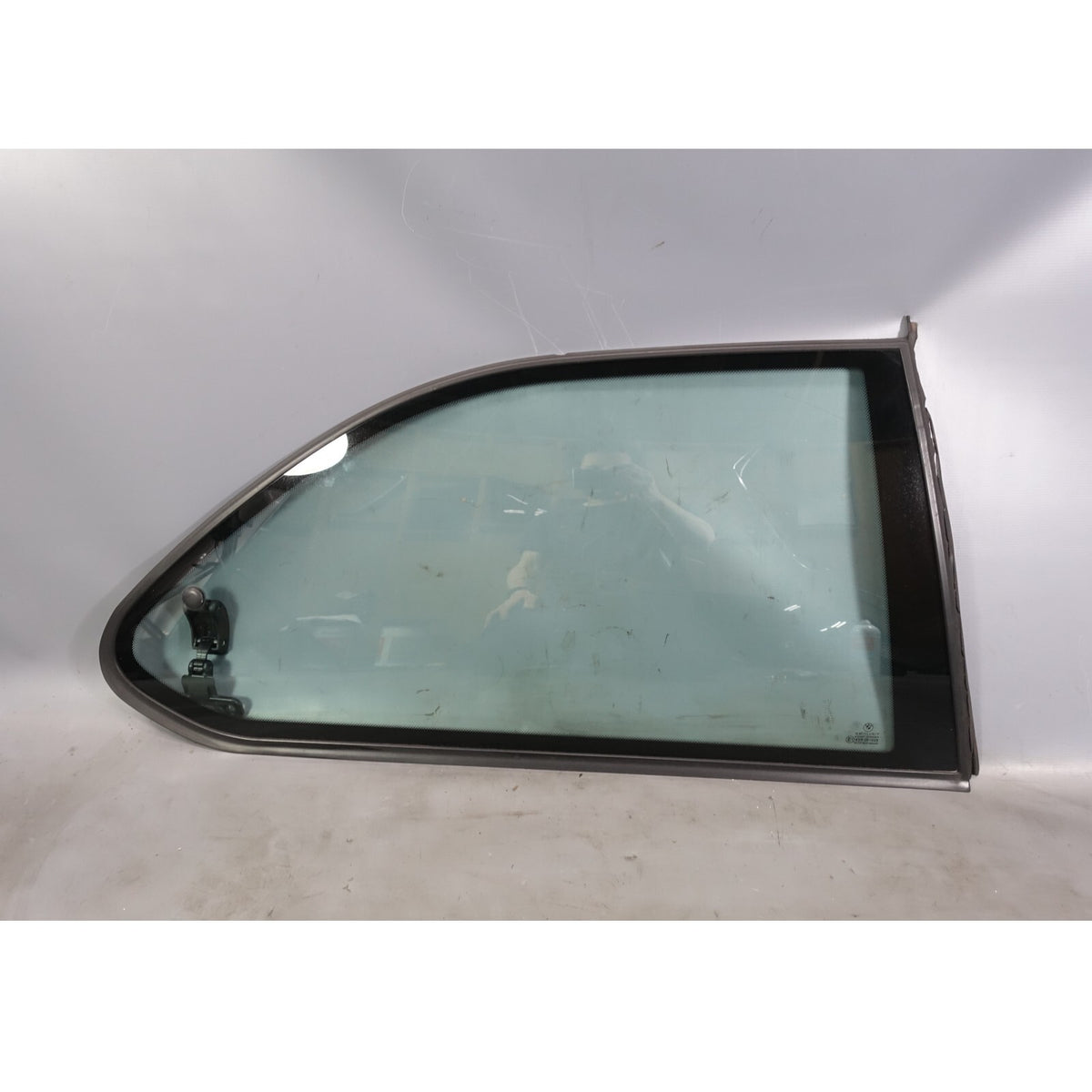 95-99 BMW E36 318ti Compact Hatchback Right Rear Vent Window Glass OEM