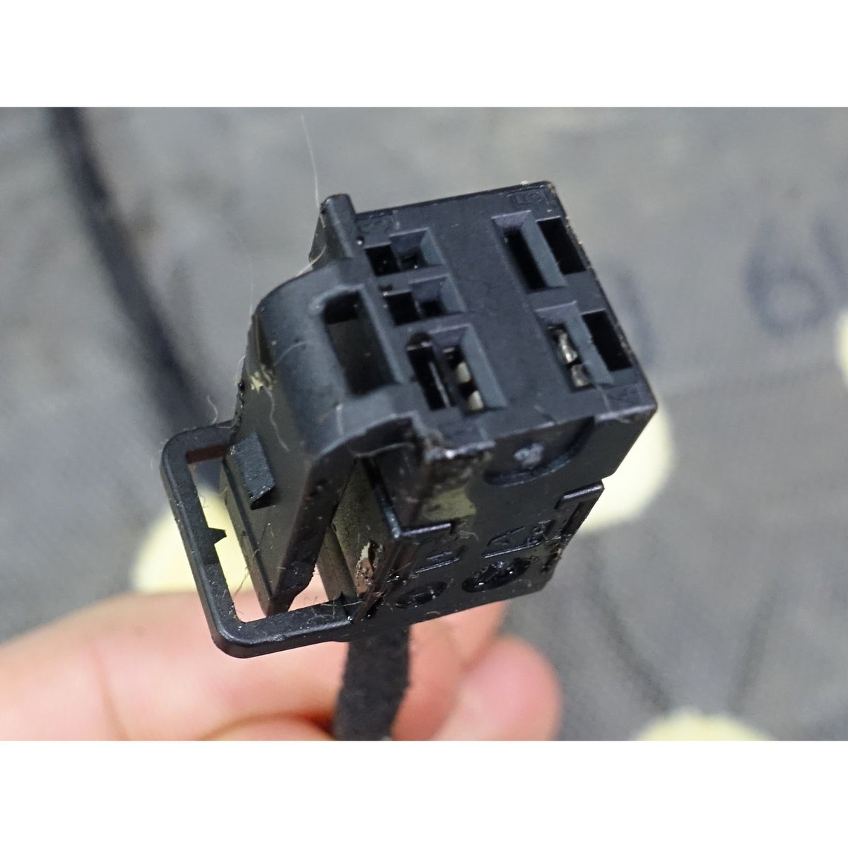 09-12 BMW E90 E91 3-Series Front Seat Bottom Black Leather Occupancy Sensor OEM