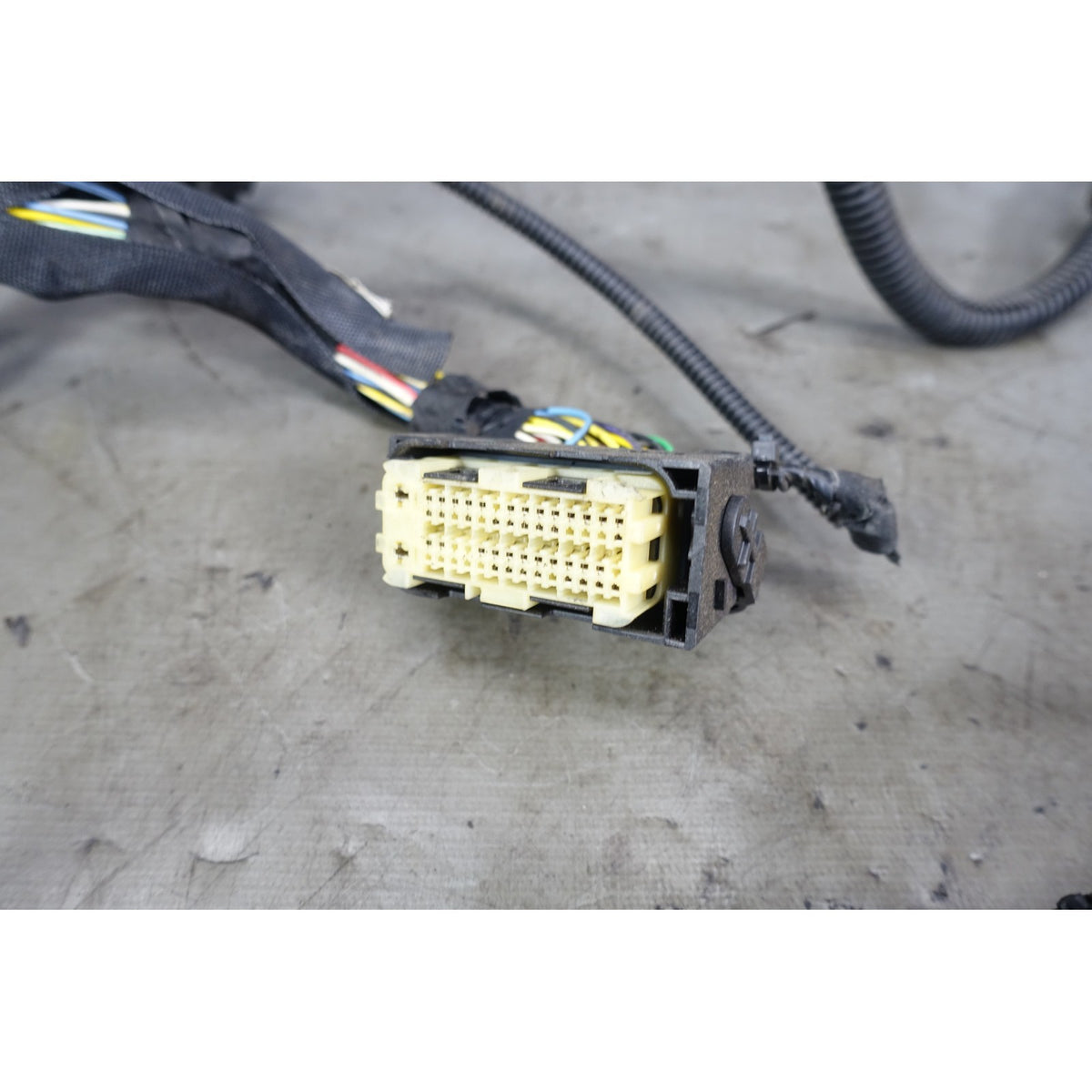 2015-2016 BMW F30 328iX F34 328iX N26 SULEV Engine Wiring Harness Module 1 OE