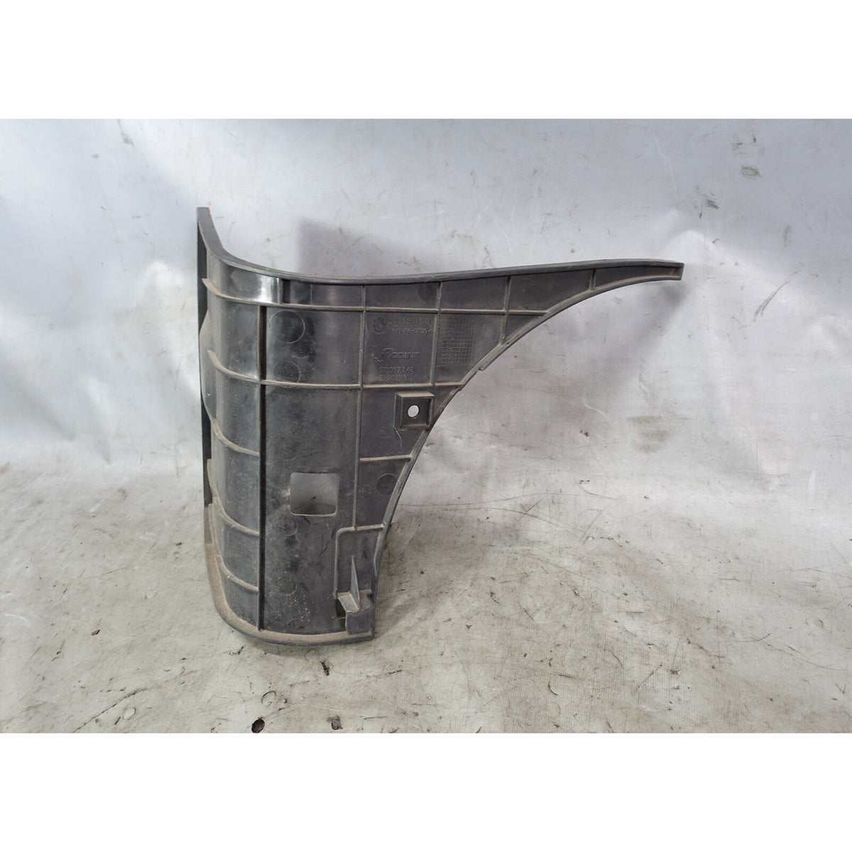 2001-2006 BMW E46 M3 Factory Right Passenger Front Fan Shroud Air Duct Panel OEM