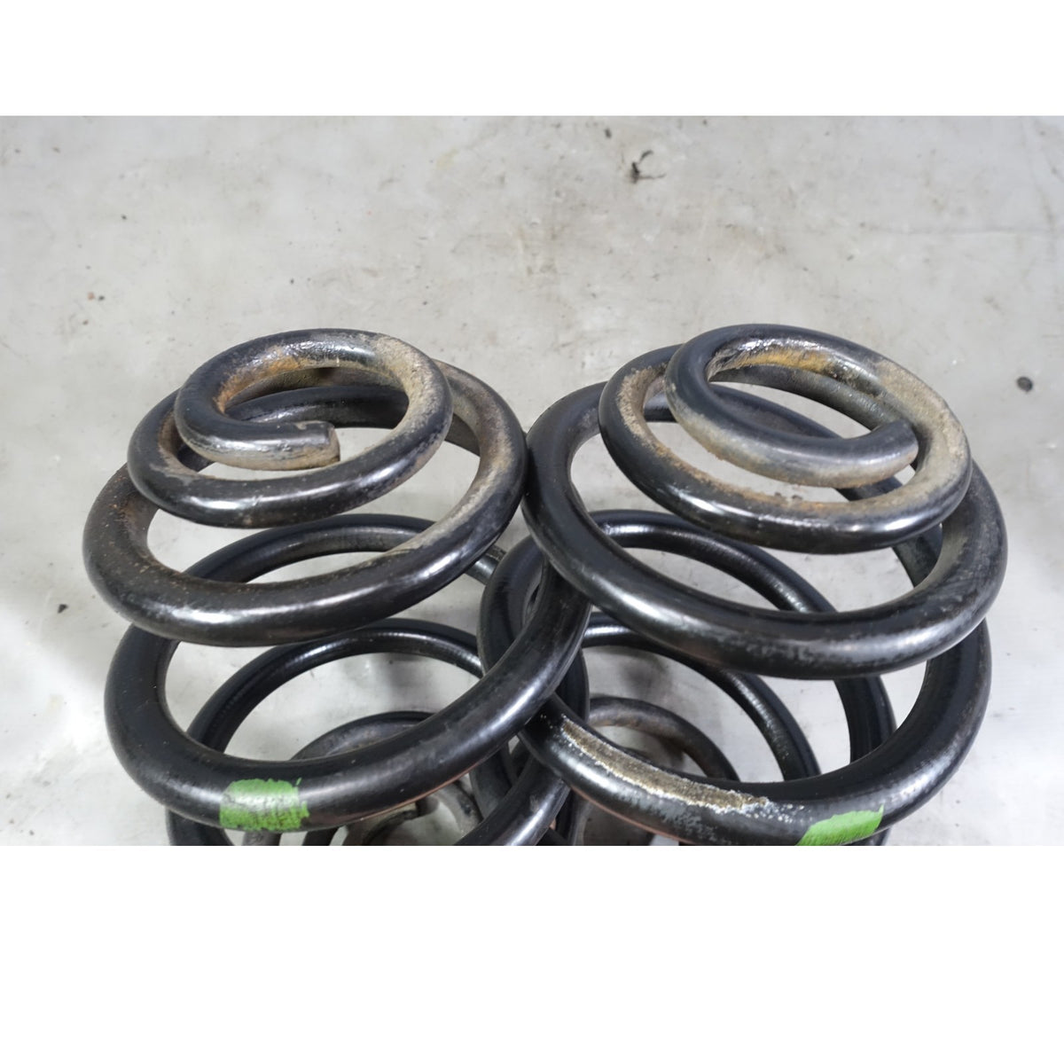 1995-1999 BMW E36 318ti Compact Hatch Factory Rear Coil Barrel Spring Pair OEM