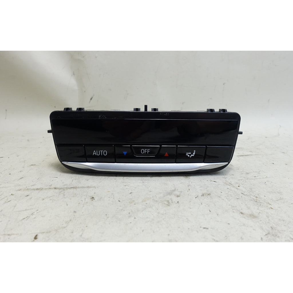 2019-2022 BMW G20 3-Series Sedan Rear Seat Climate Control Panel Interface OEM