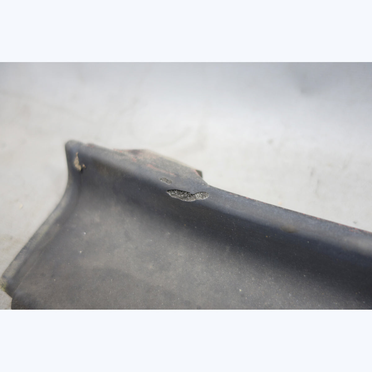 86-89 BMW E30 3-Series Diving Board Rear Bumper Plastic Center Top Trim Molding