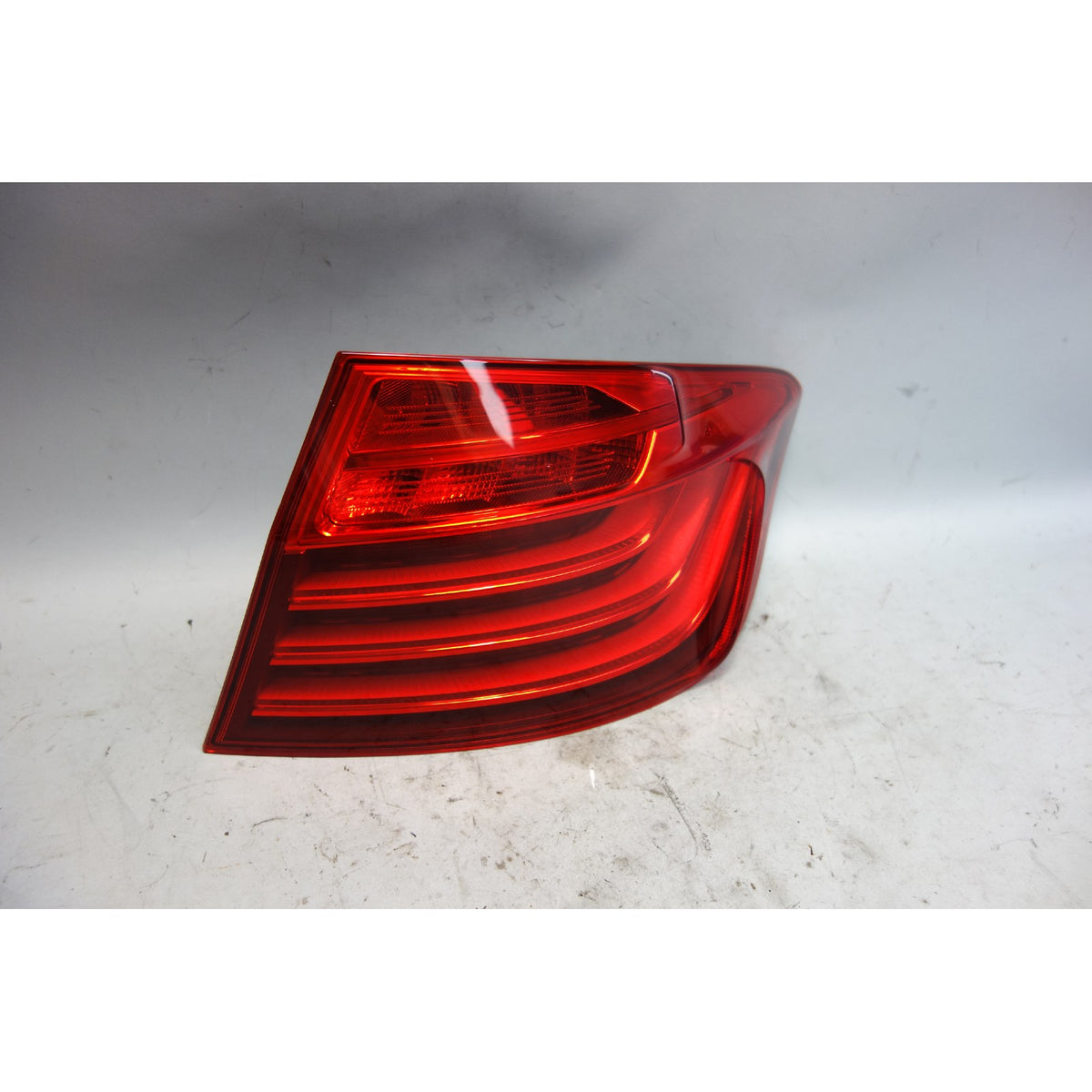 BMW F10 5-Series LCI Right Outer Tail Light Lamp Sedan 2014-2016 OEM