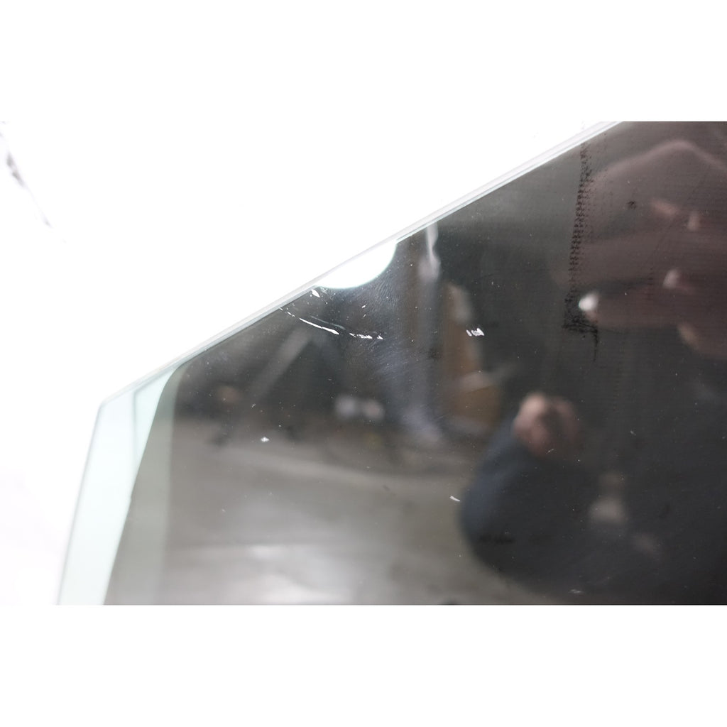 2017-2020 BMW G30 5-Series Left Front Window Glass Pane OEM *Scratchs*