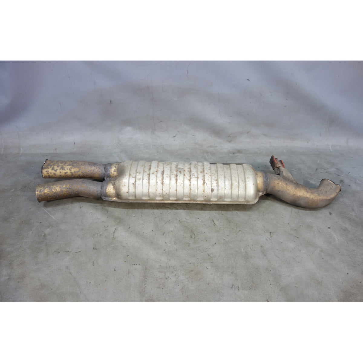 BMW E90 E92 328i N52 Intermediate Center Exhaust Pipe Muffler 2006-2013 USED OE