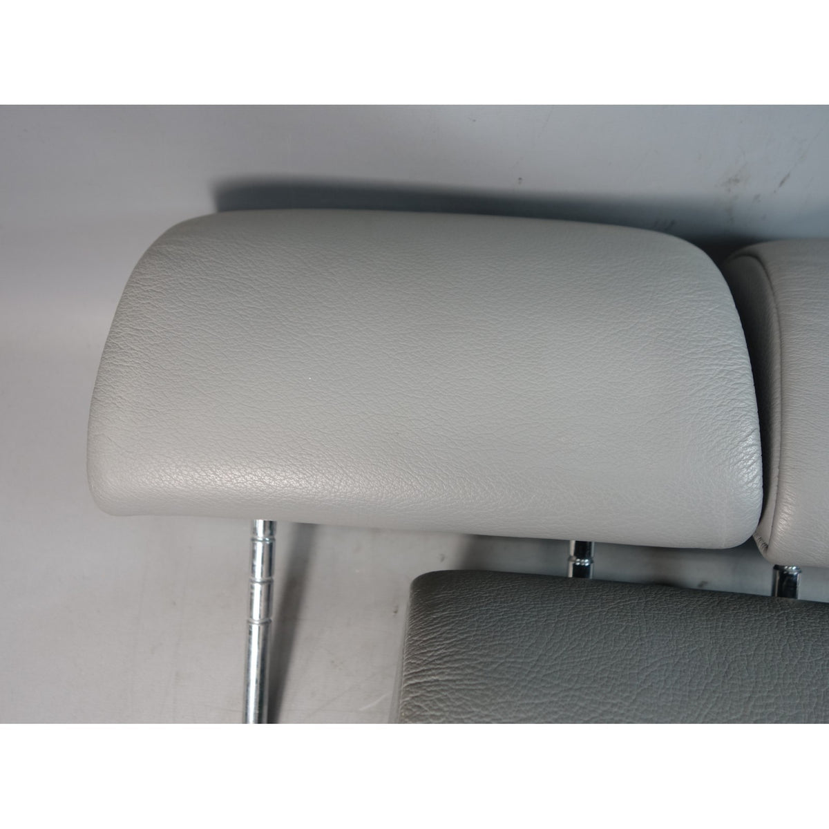 99-03 BMW E39 5-Series Touring Wagon Rear Seat Headrest Set Grey Leather OEM