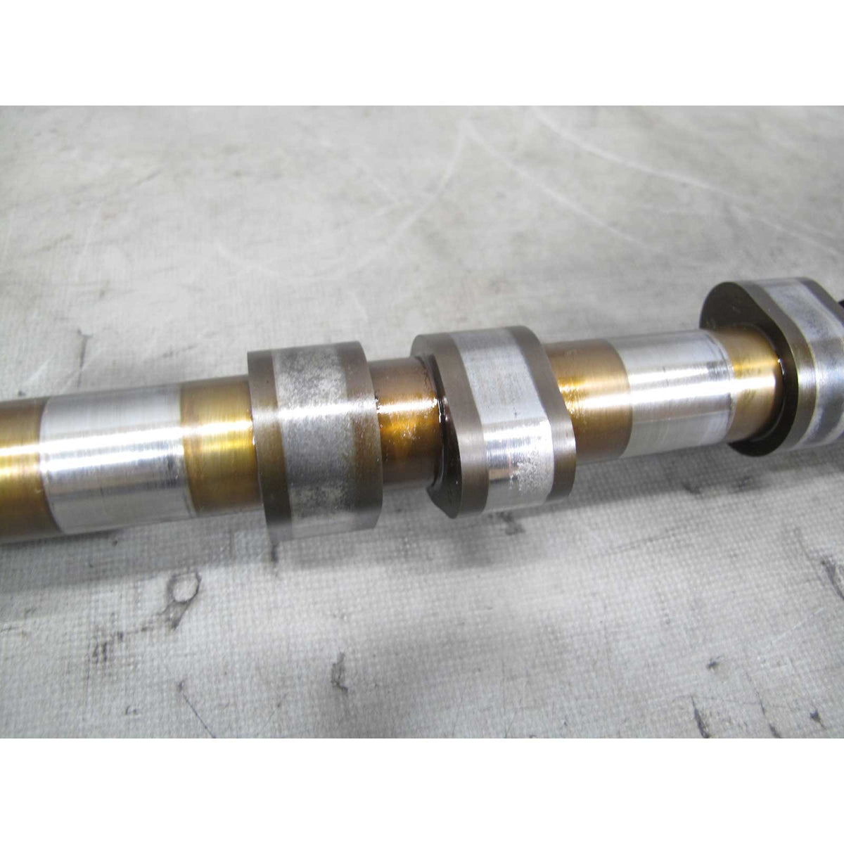 1995-2001 BMW E38 750 E31 850 M73 V12 Bank 2 Left Camshaft Cyls 7-12 USED OEM