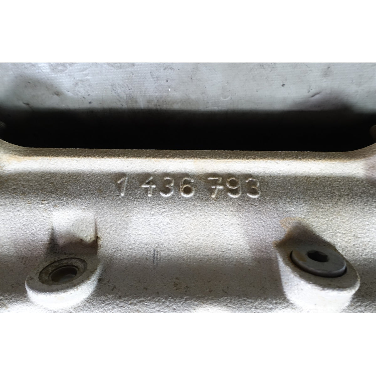 Damaged BMW E46 E39 Z3 M52TU M54 2.5L 3.0L 6-Cyl Engine Cylinder Head 793 OEM