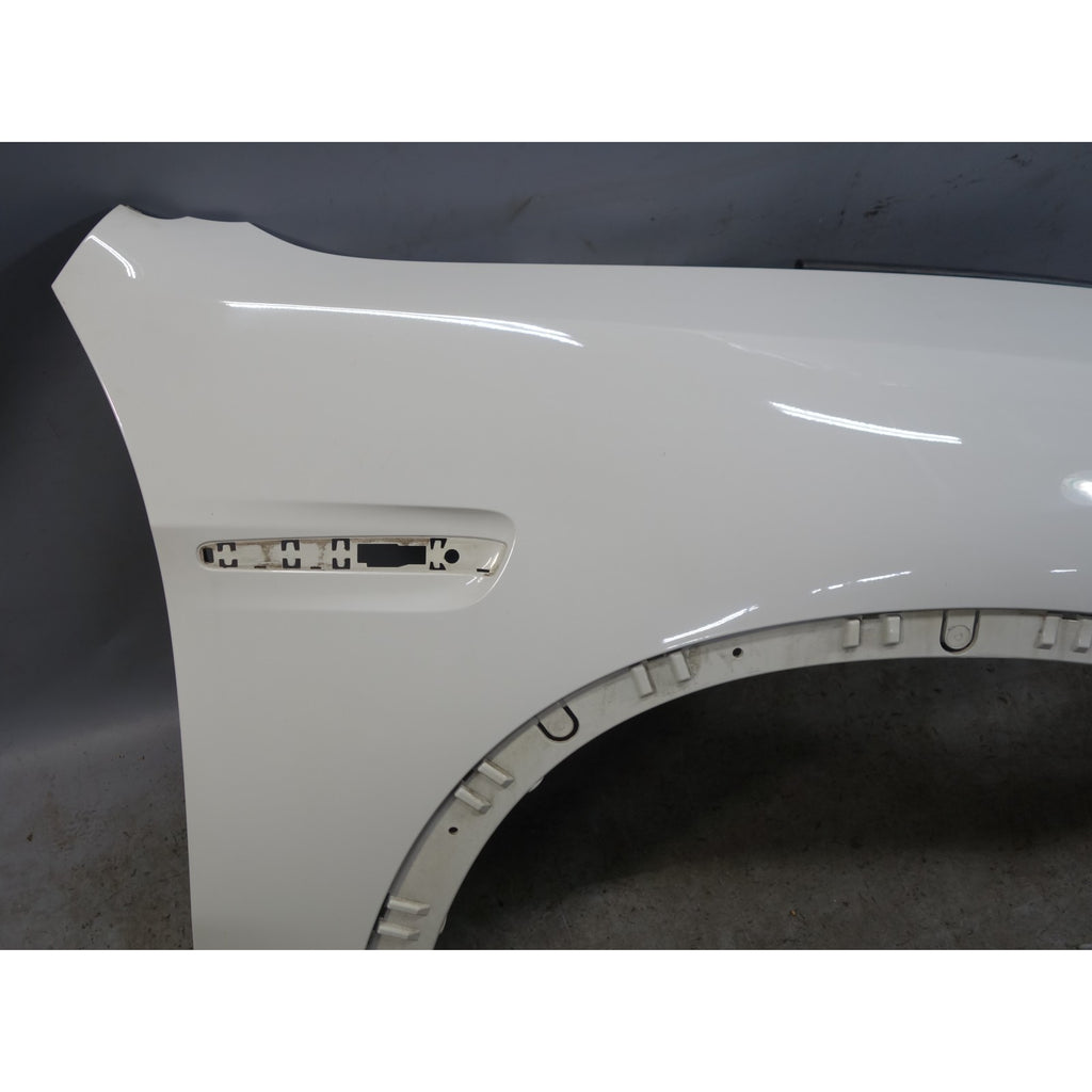 Damaged 10-13 BMW E70 X5M Right Front Fender Quarter Panel Alpine White OEM