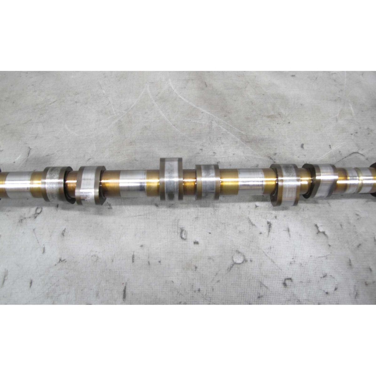 1995-2001 BMW E38 750 E31 850 M73 V12 Bank 2 Left Camshaft Cyls 7-12 USED OEM