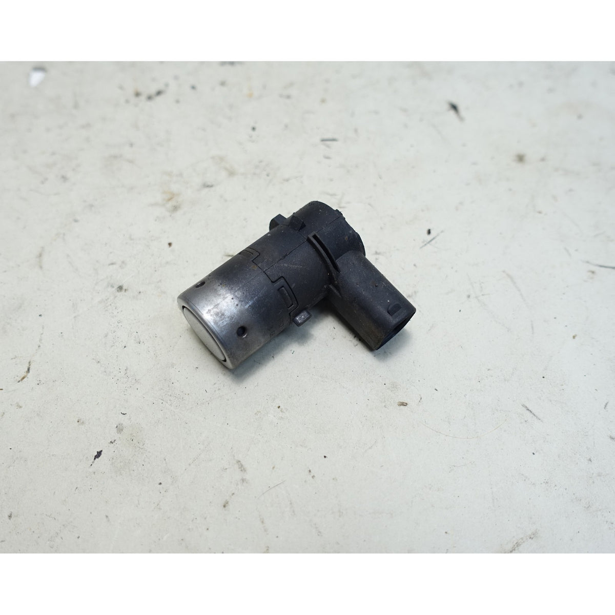 2002-2010 BMW E60 5-Series E63 Parking Distance Control PDC Sensor Silver-Grey