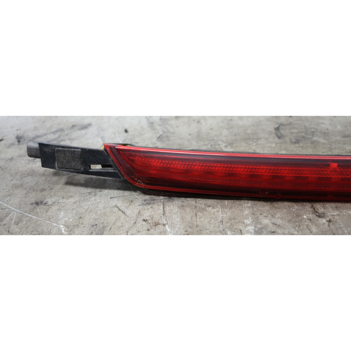 DAMAGED 2000-2005 BMW E36 3-Series Touring Rear Third Break Light Red OEM