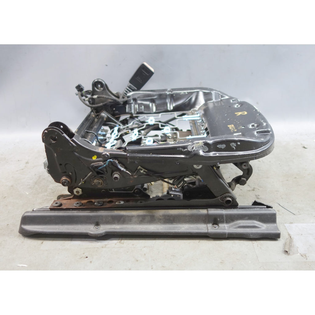 00-06 BMW E46 Convertible Right Front Basic Seat Rail Frame Base Electric OEM