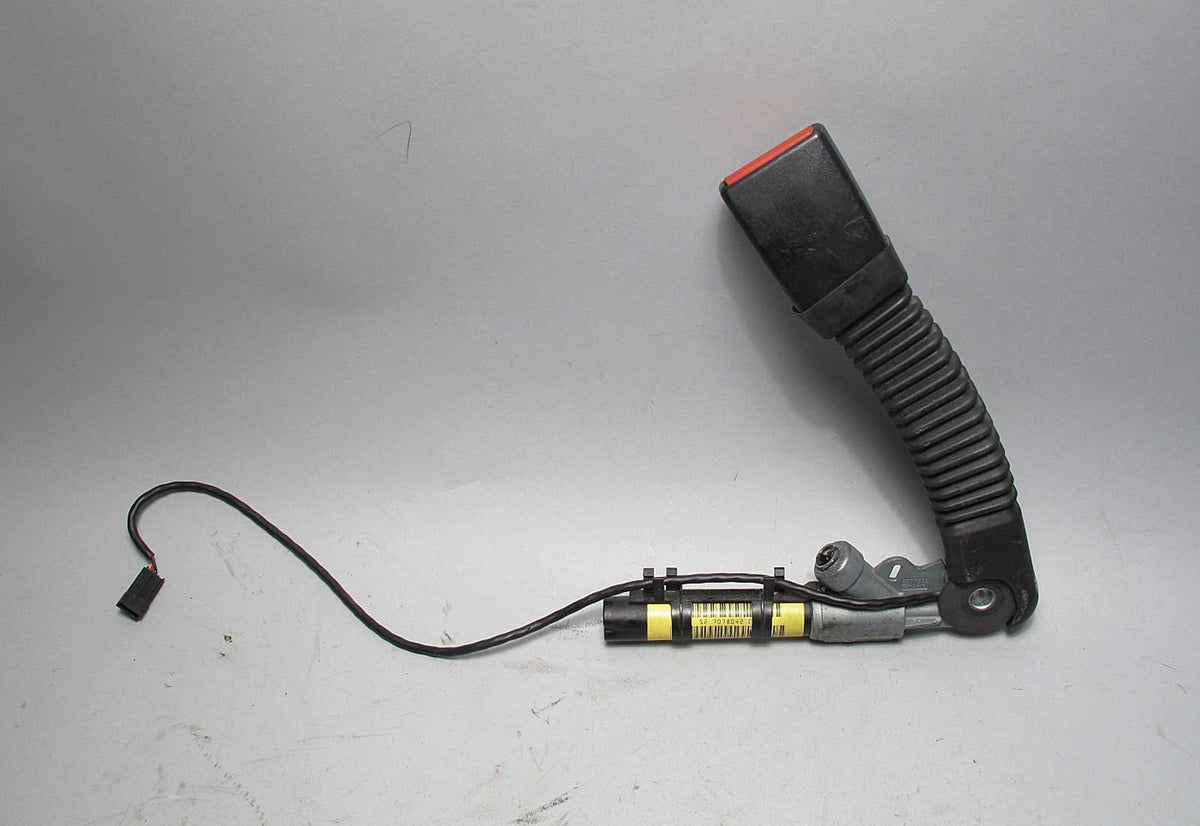 01-10 BMW X3 X5 Z4 Passenger Right Front Seat Belt Buckle Lower w Tensioner OEM